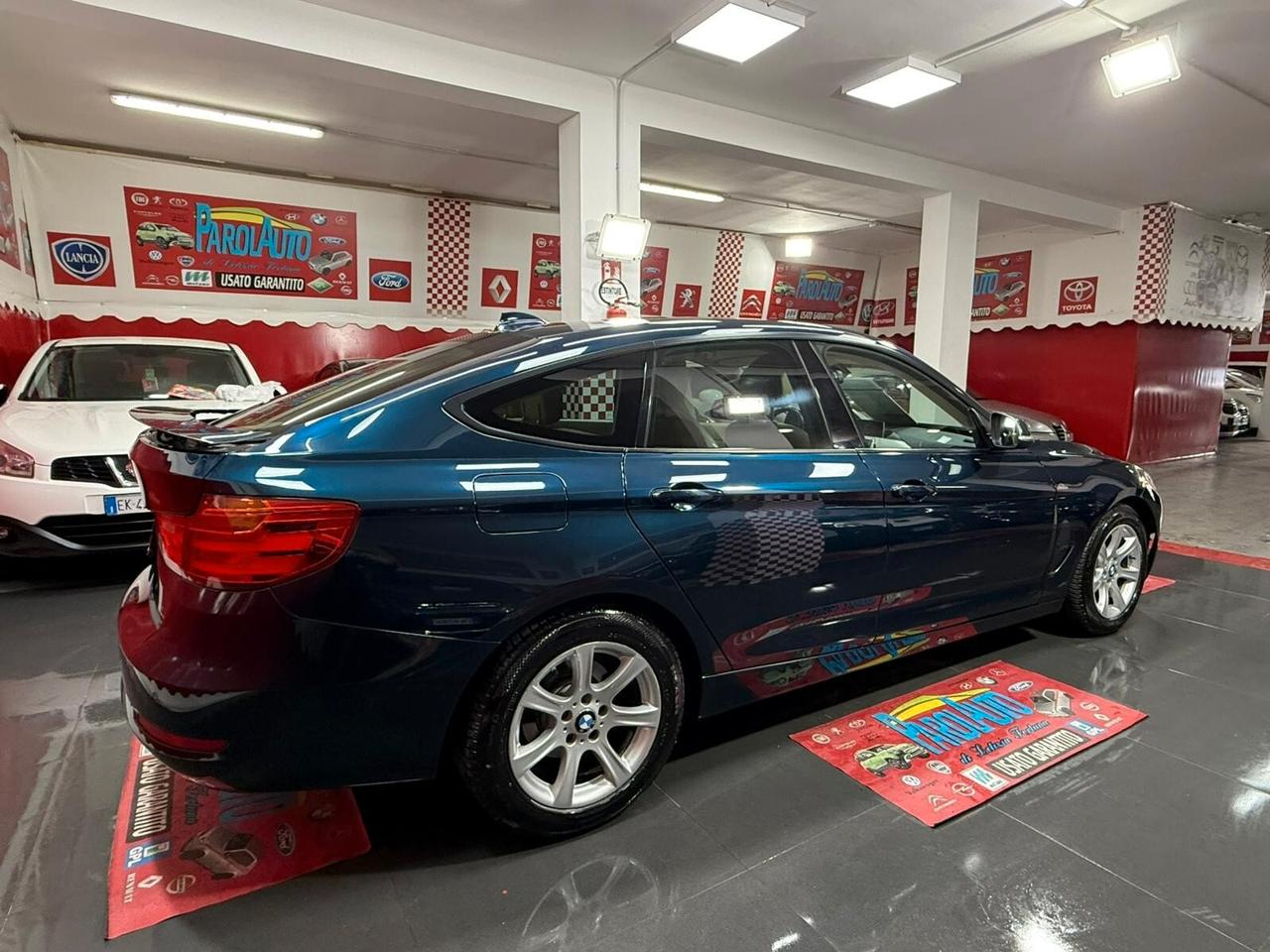 Bmw 2.0 184cv Gran Turismo 320d - 2015