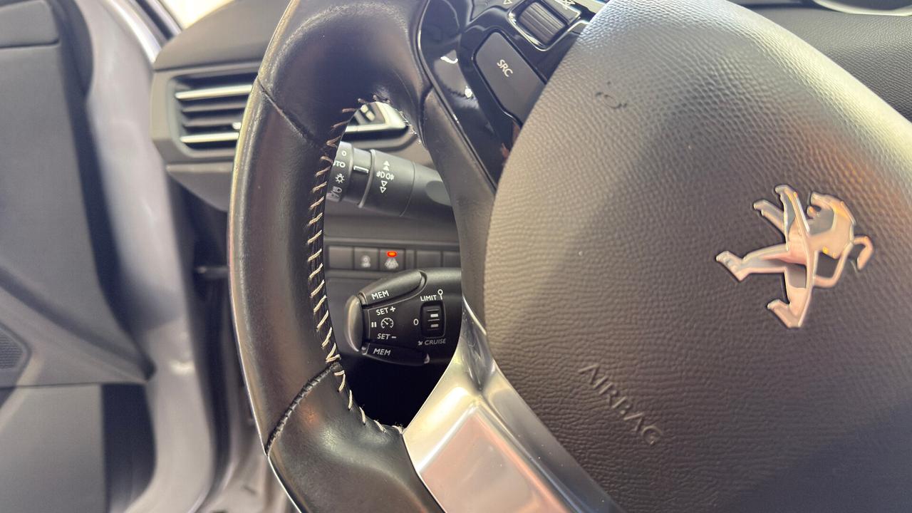 Peugeot 308 BlueHDi 130 S&S SW Allure