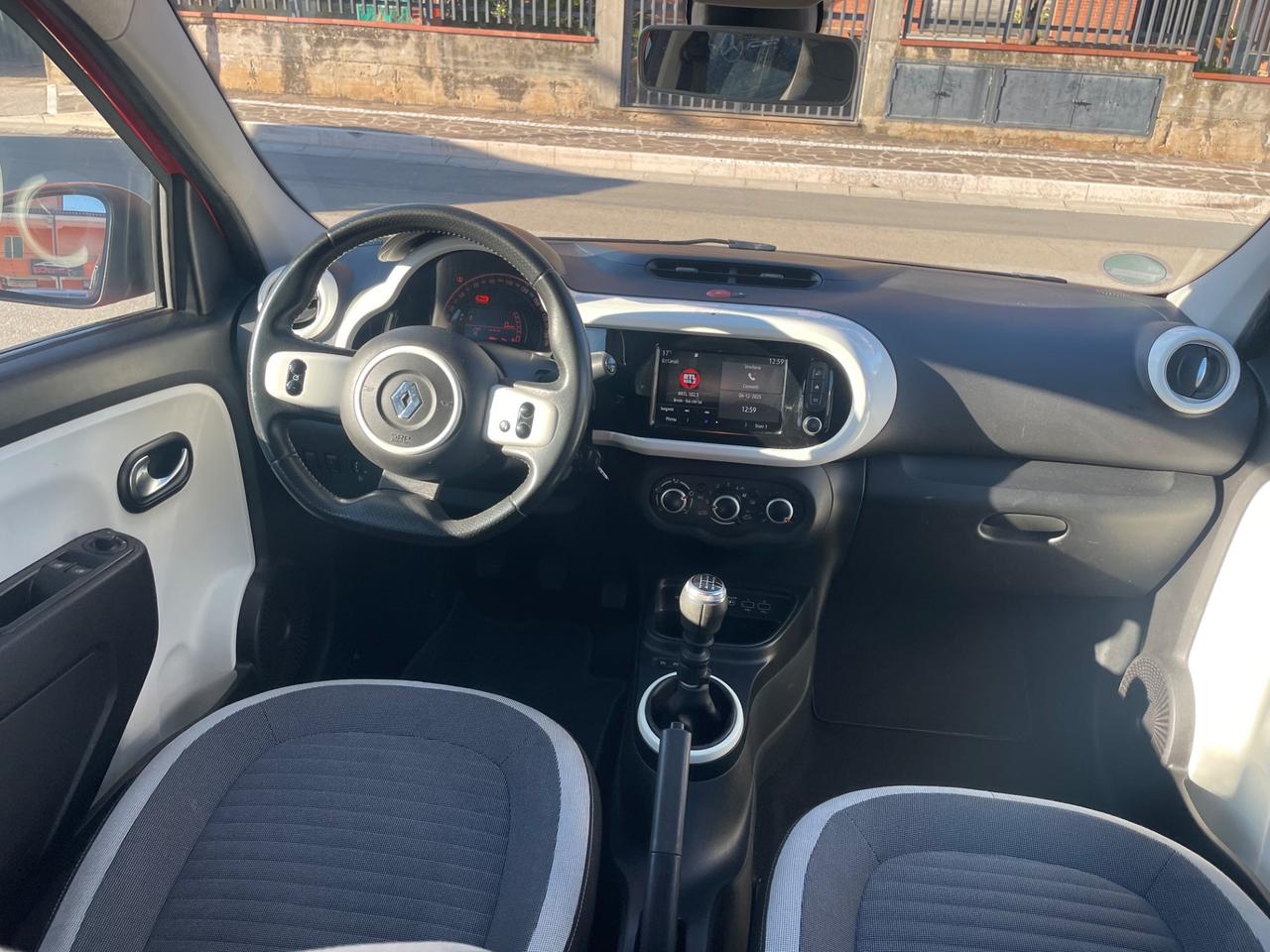 Renault Twingo TCe 95 CV EDC Intens