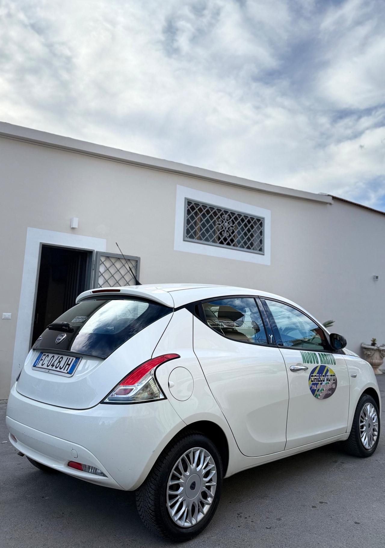Lancia Ypsilon 1.2 Benzina Platinum 69 Cv