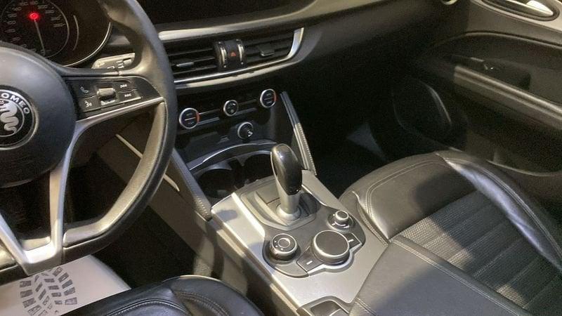 Alfa Romeo Stelvio Stelvio 2.2 Turbodiesel 180 CV AT8 RWD Executive