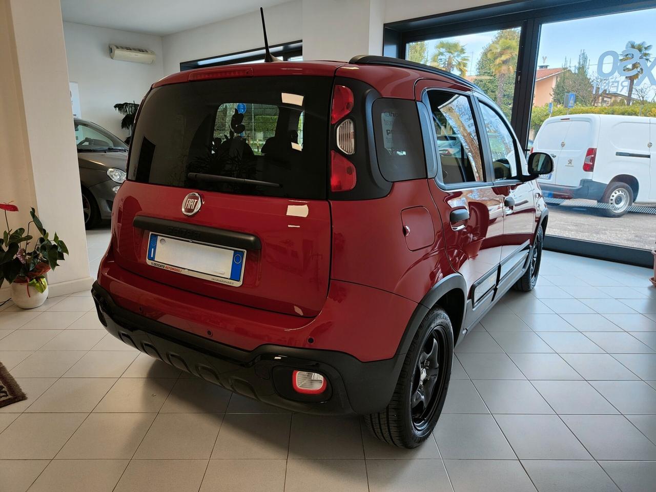Fiat Panda 1.0 FireFly S&S Hybrid Pandina Cross