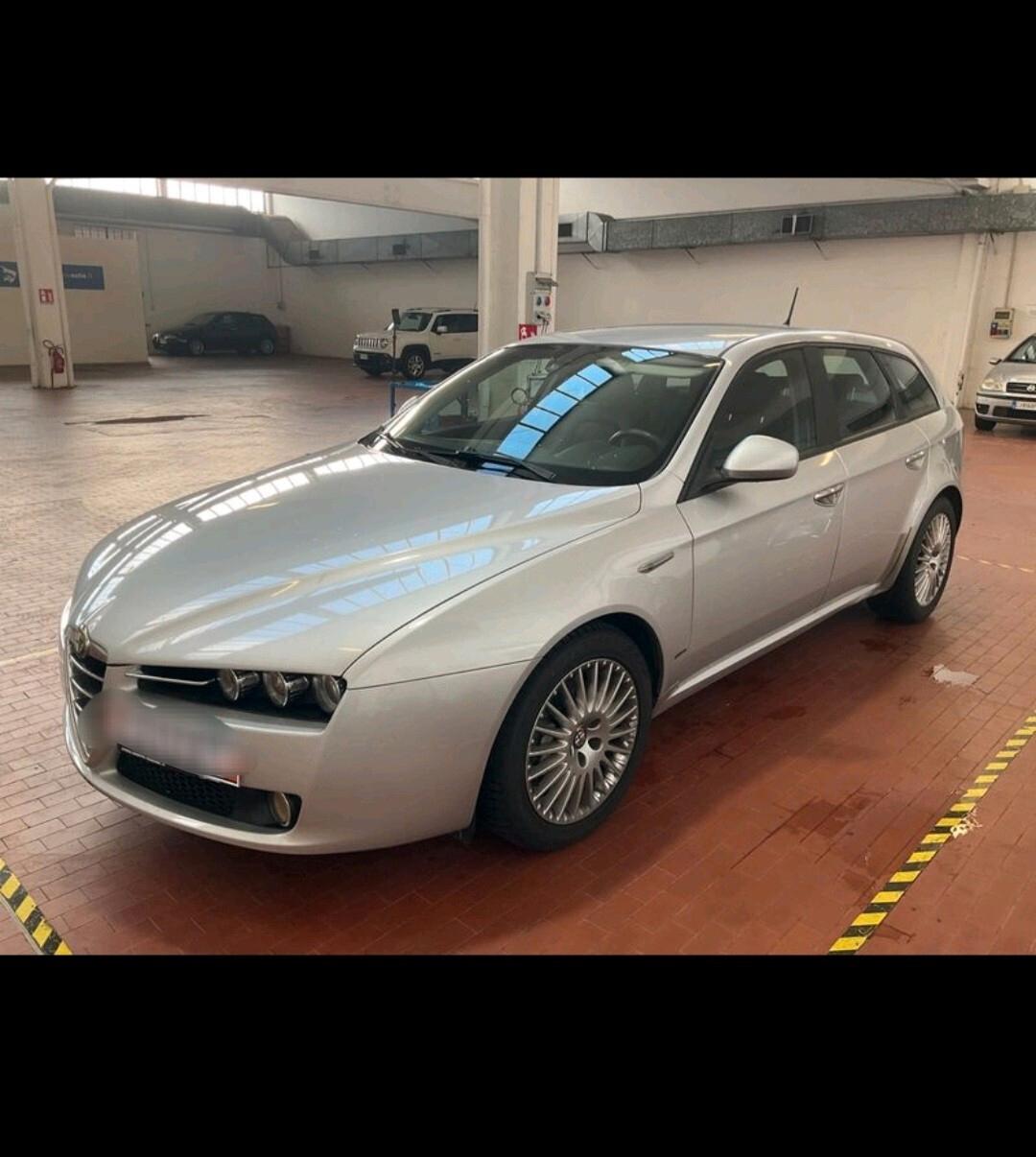 Alfa Romeo 159 1.9 JTDm 150CV Sportwagon Distinc 2010tive Q-Tronic