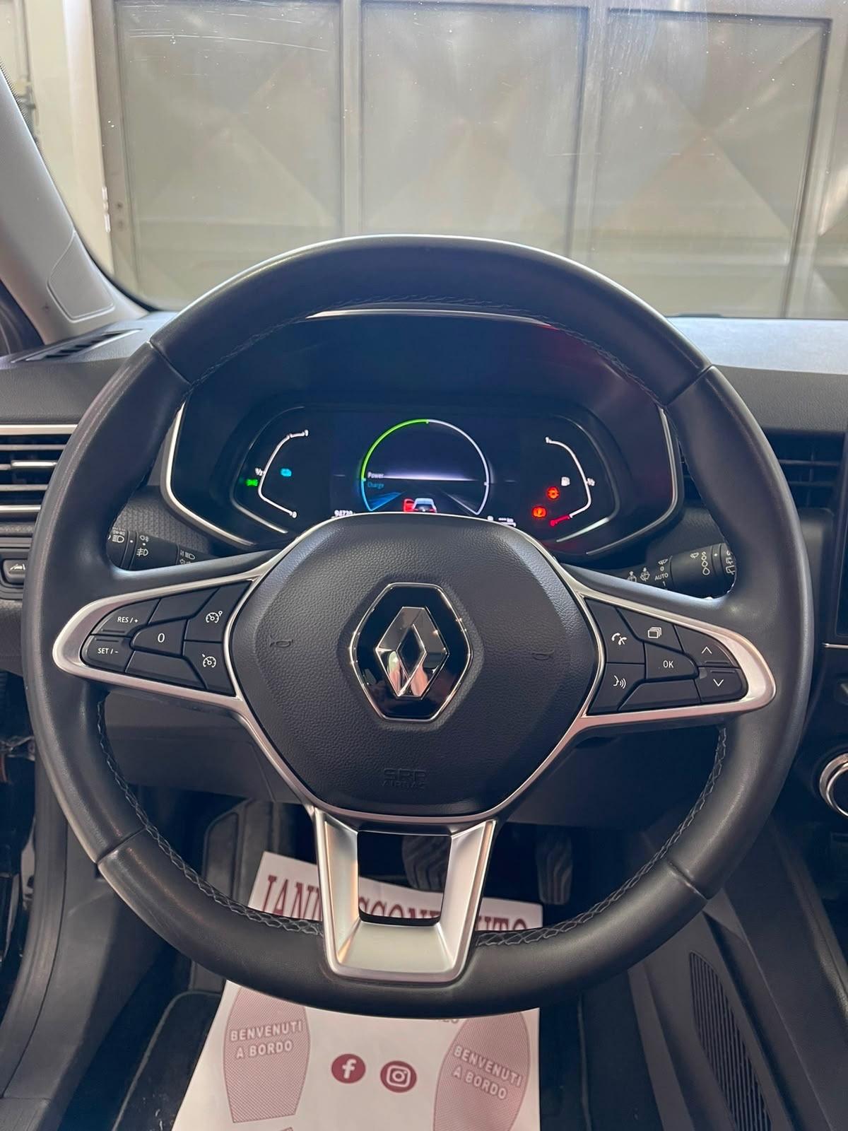 Renault Clio 2021 full hybrid initiale paris auto