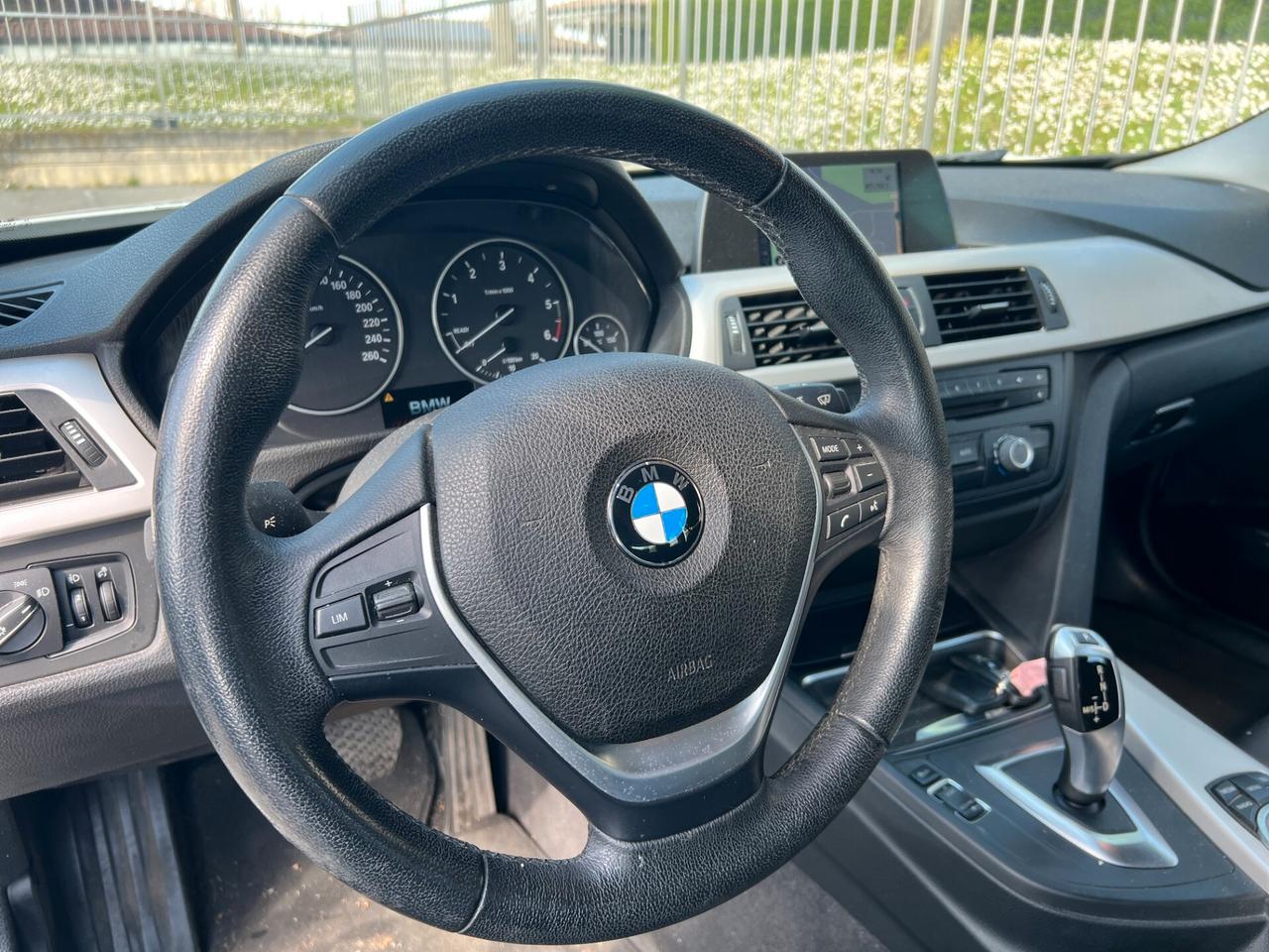 Bmw 316 316d Touring autom. adatta a neopatentati