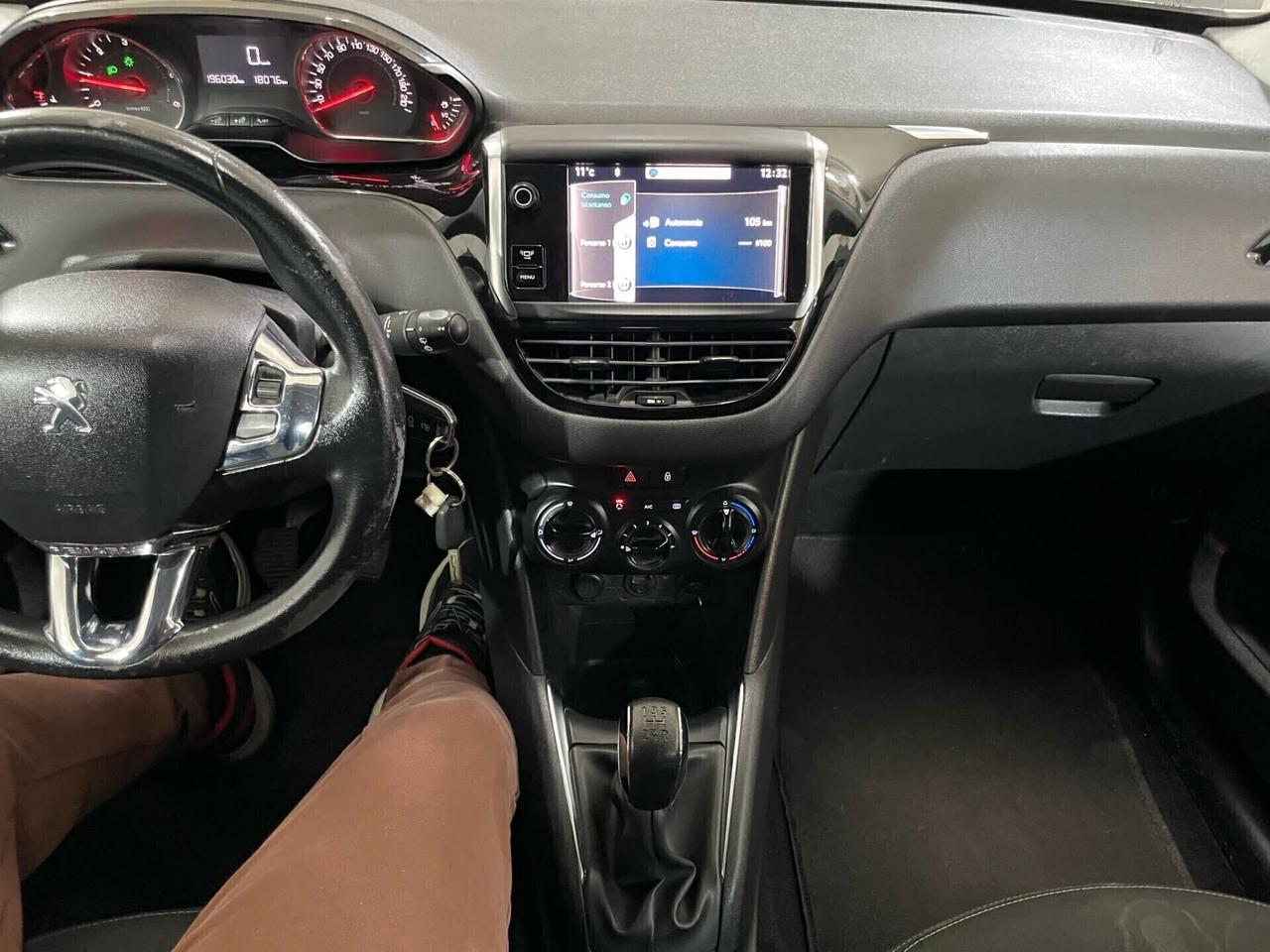 Peugeot 208 1.4 HDi 68 CV 5 porte Allure