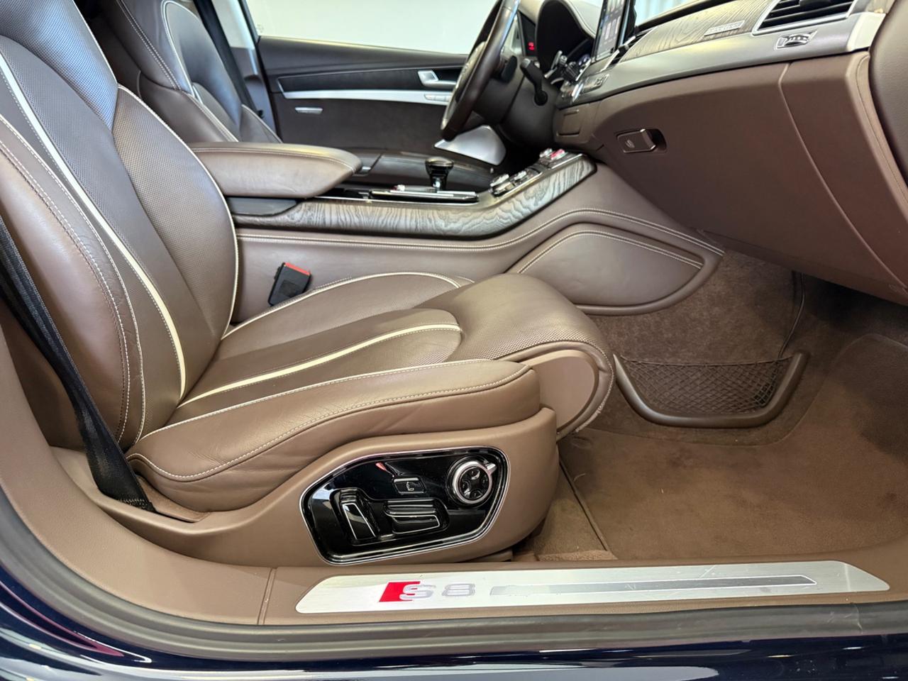 Audi A8 S8 4.0 TFSI QUATTRO DESIGN SELECTION BANG&OLUFSEN