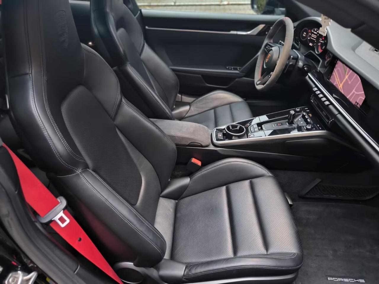 Porsche 911 Carrera S 992 Sport Design/Panorama FULL
