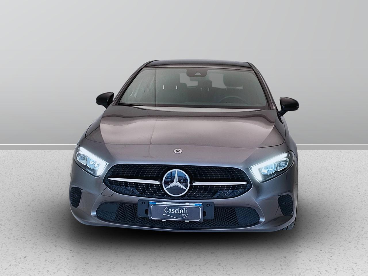 Mercedes-Benz Classe A - W177 2018 - A 180 d Sport auto