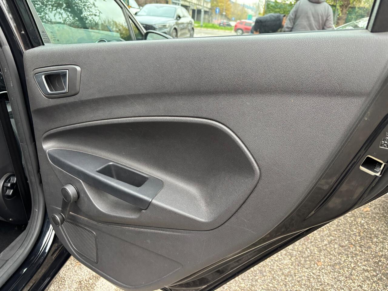 Ford Fiesta 1.4 5 porte GPL OK NEOPATENTATI