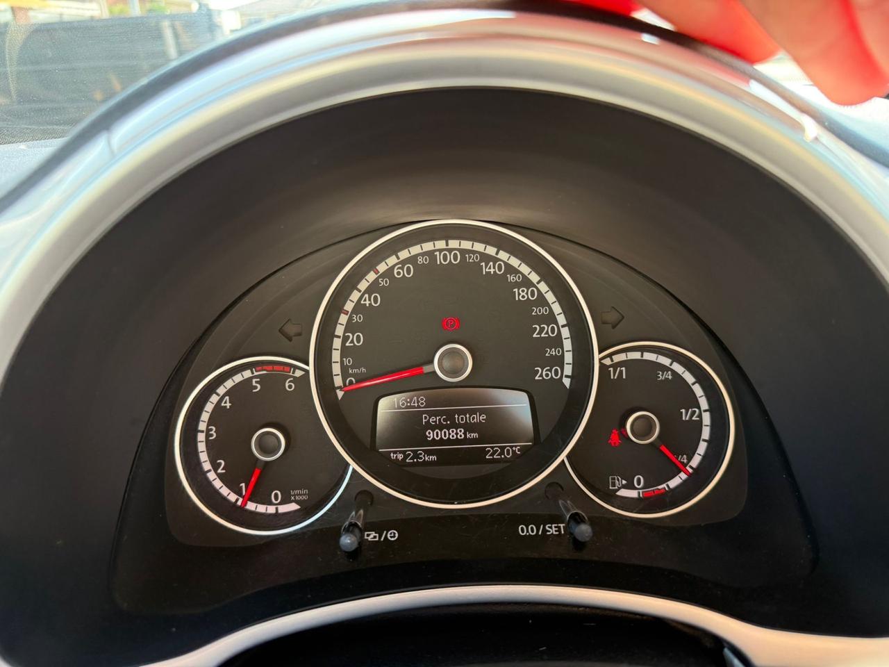 Volkswagen Maggiolino 1.6TDI 105CV TETTO APRIBILE