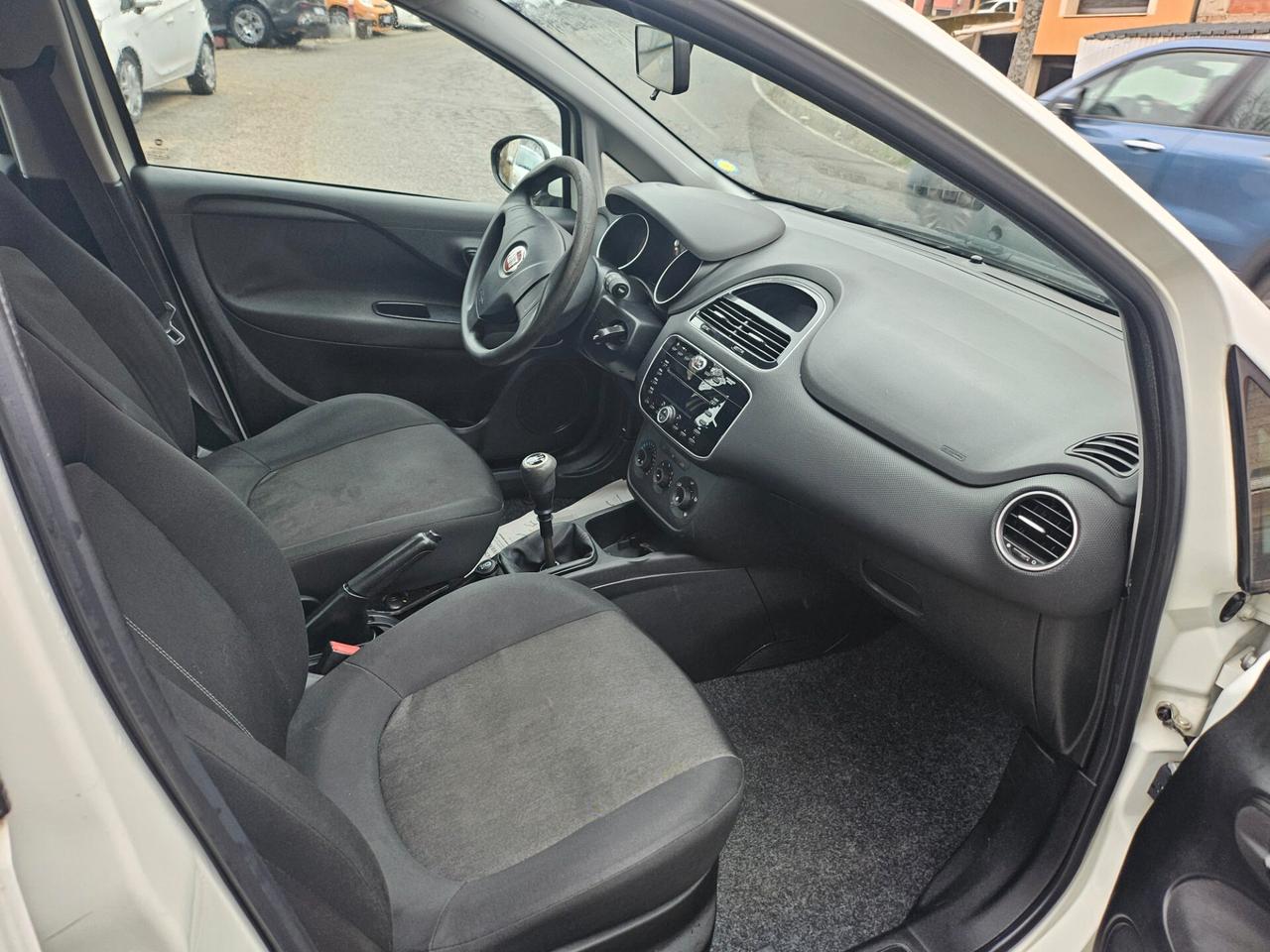 Fiat Punto 1.3 MJT II 75 CV 5 porte Street 2015