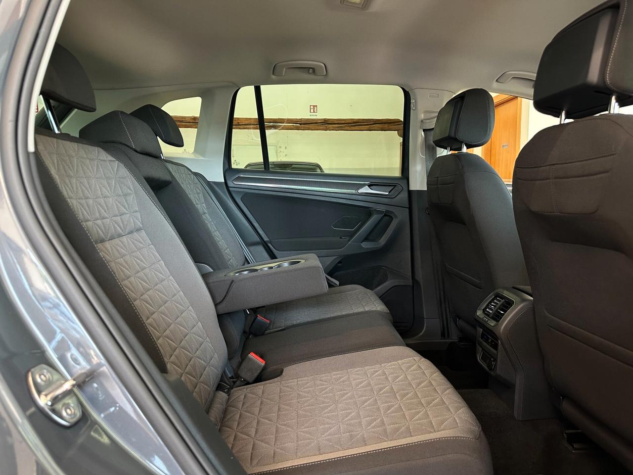VOLKSWAGEN TIGUAN LIFE 2.0 TDI *CARPLAY*RADAR*LUCI*