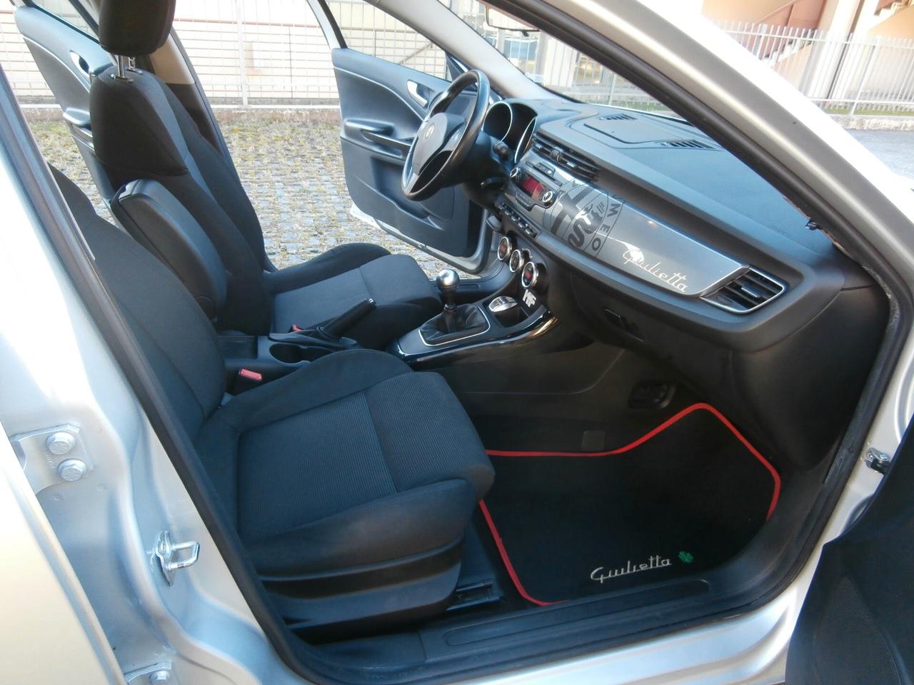 Alfa Romeo Giulietta 1.6 JTDm-2 105 CV Neopatentati