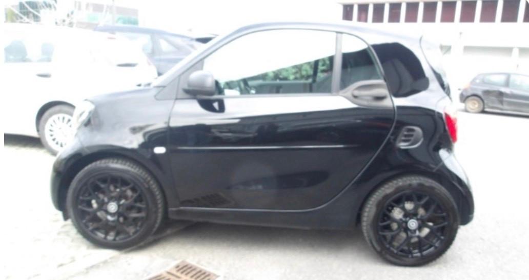 Smart 453 1.0 Benzina 71 Cv Automatica Neopatentati 2017