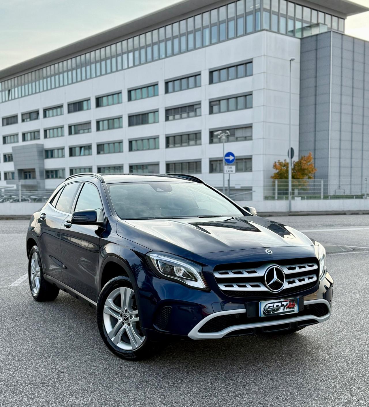 Mercedes-benz GLA 180 180d Automatic Premium