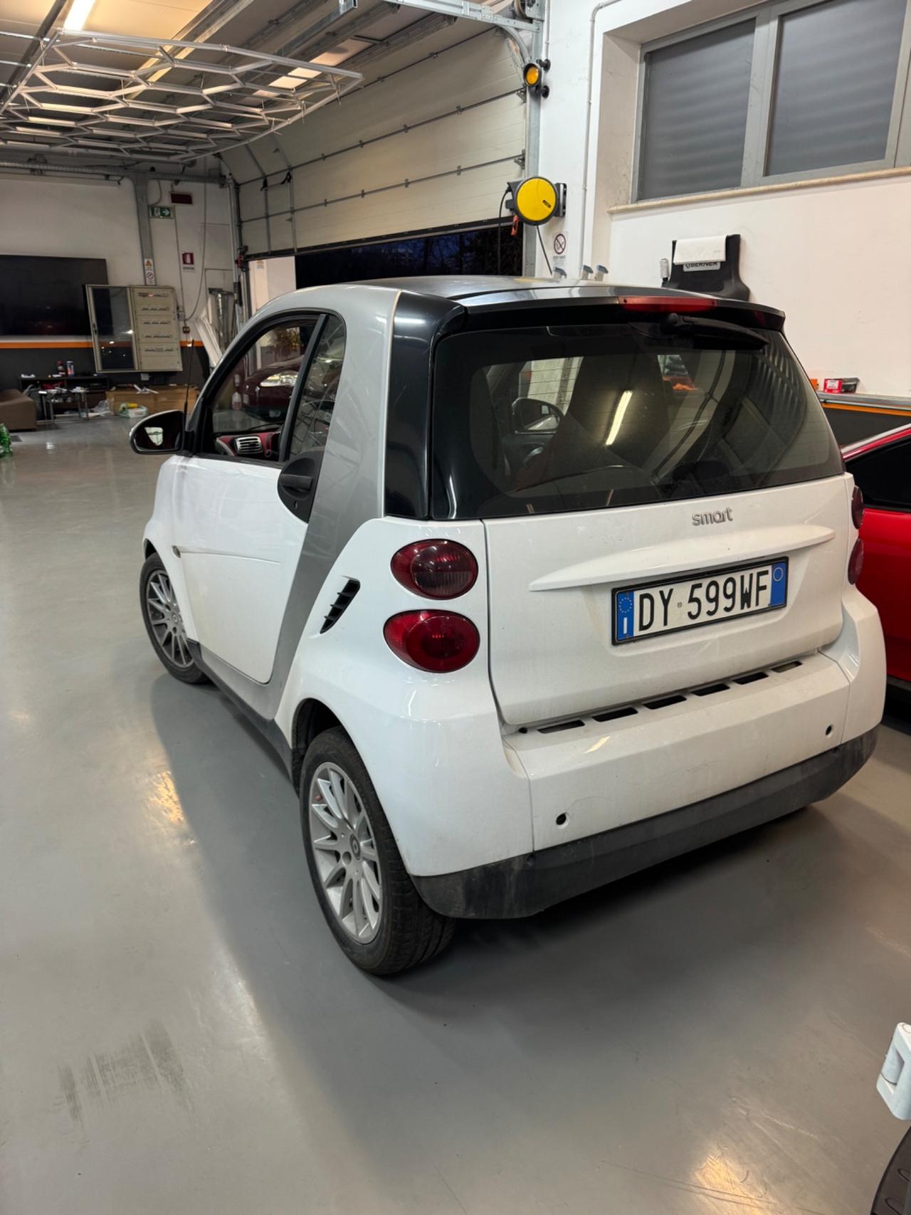 Smart ForTwo 1000 62 kW coupé pulse