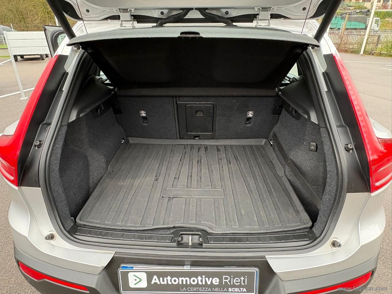 VOLVO XC40 D3 Geartronic Momentum