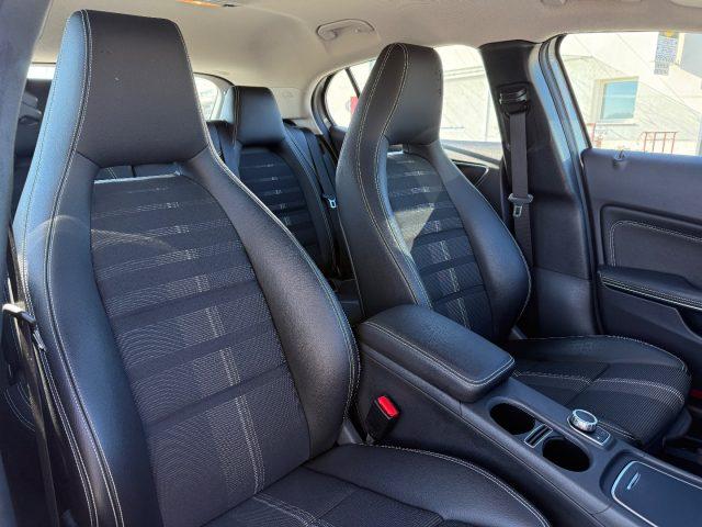 MERCEDES-BENZ GLA 180 Premium Auto. PREZZO REALE / NEOPATENTATI
