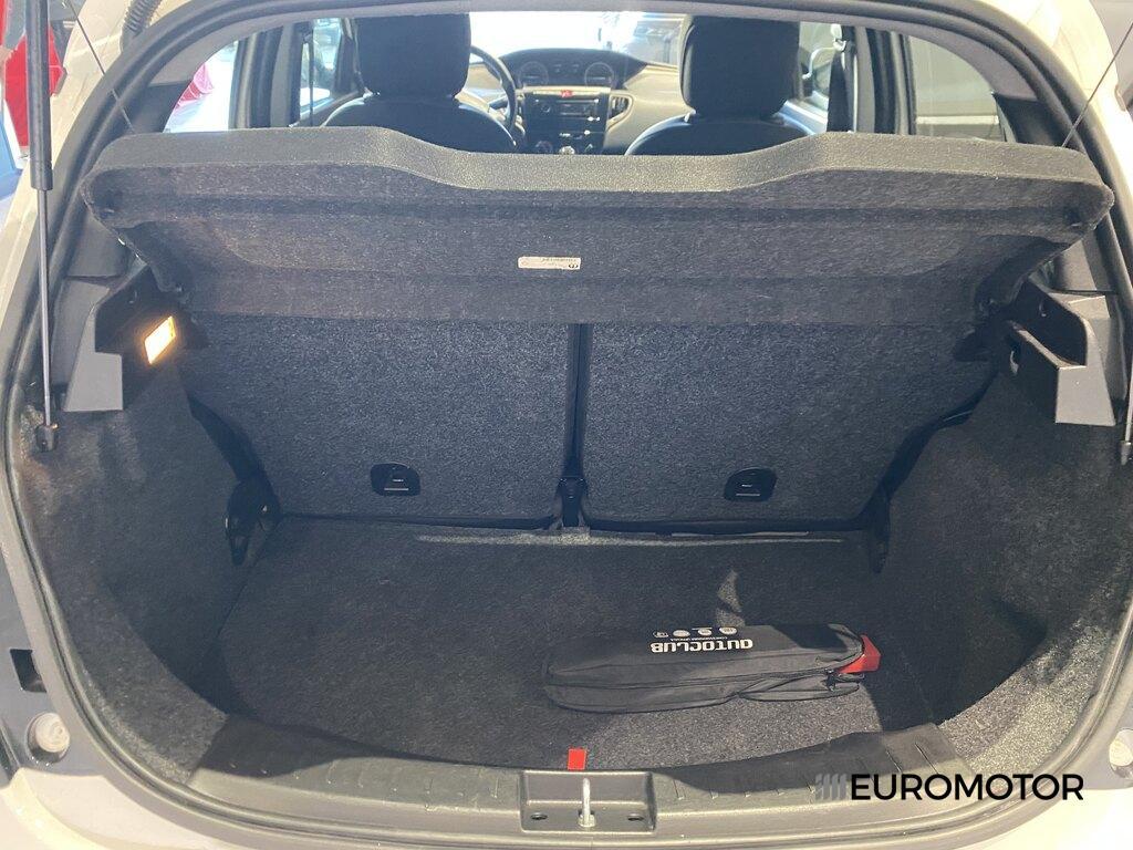 Lancia Ypsilon 5 Porte 1.2 Silver