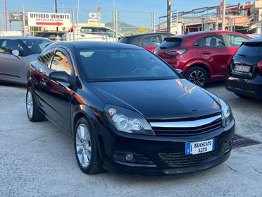 Opel Astra GTC 1.7 CDTI 125CV 3 porte Cosmo