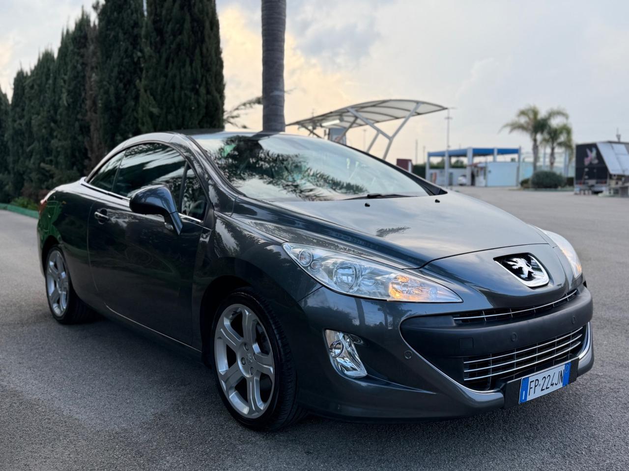 Peugeot 308 CC 1.6 THP 156CV aut. Féline