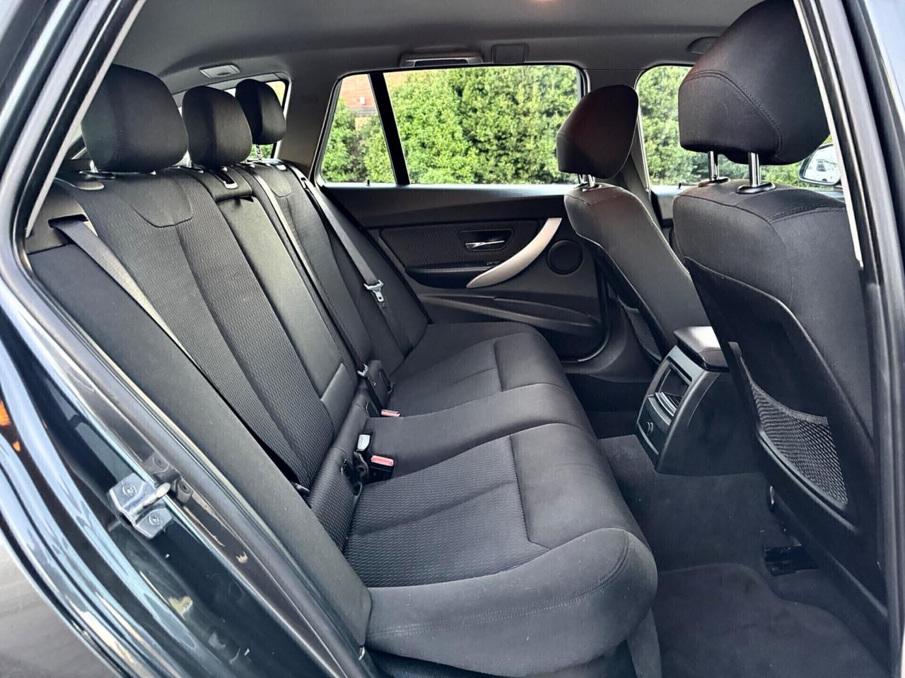 Bmw 318d Touring Business Advantage aut. 150cv 2016