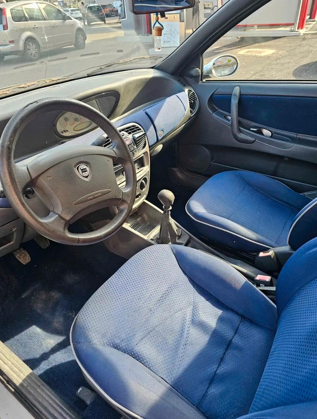 Lancia Y 1.2i cat LS NEOPATENTATI CLIMA 180.0000KM PERFETTAMENTE FUNZIONANTE