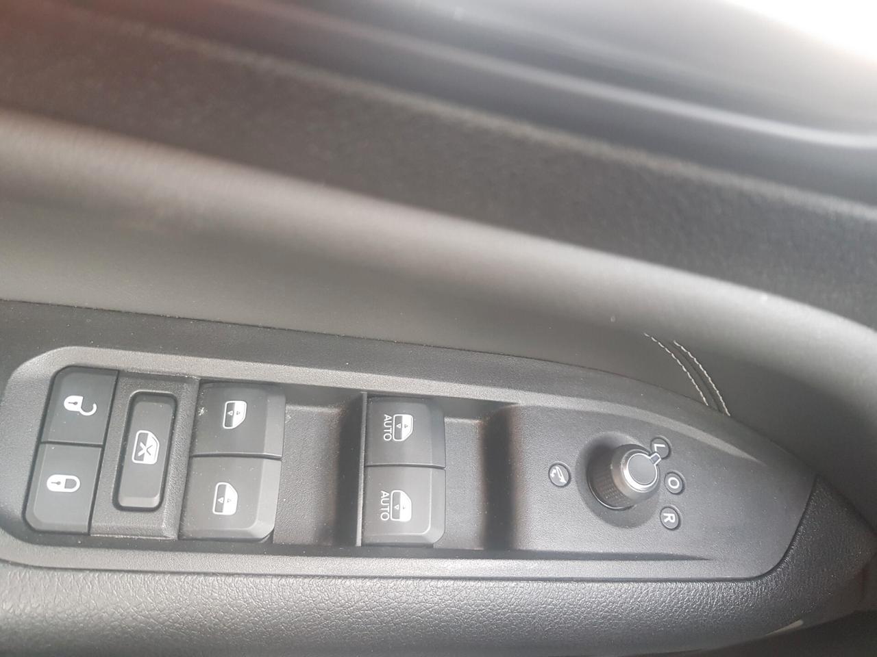 Jeep Compass 1.6 Multijet II 2WD Limited Navy Led Rcam Pelle