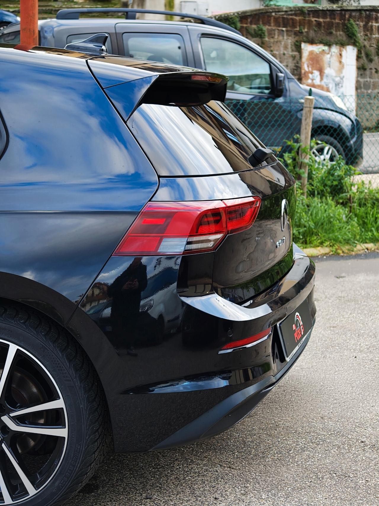 Volkswagen Golf 2.0 TDI 150 CV R-Line DSG