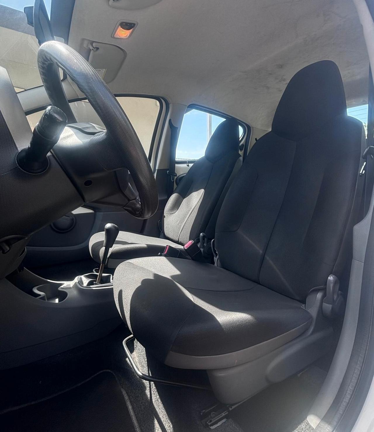 Toyota Aygo 1.0 12V VVT-i 5 porte Now Connect