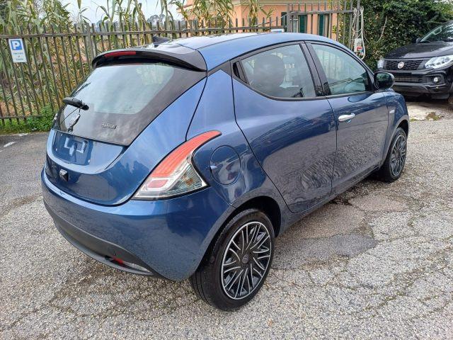 LANCIA Ypsilon 1000 HYBRID GOLD 70CV 5 POSTI CARPLAY CAM ITALIA