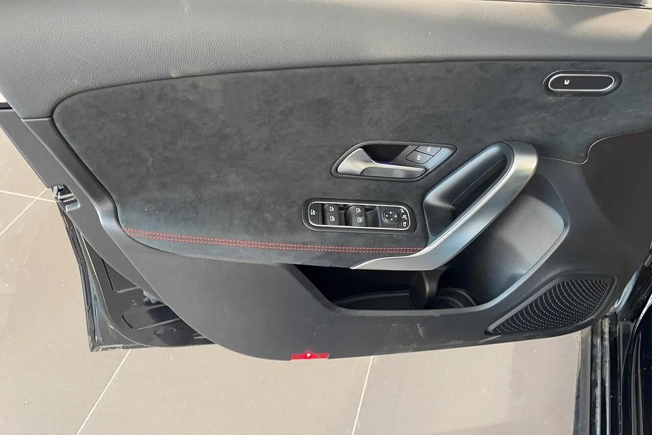 Mercedes-benz A 200d Automatic AMG Line Advanced