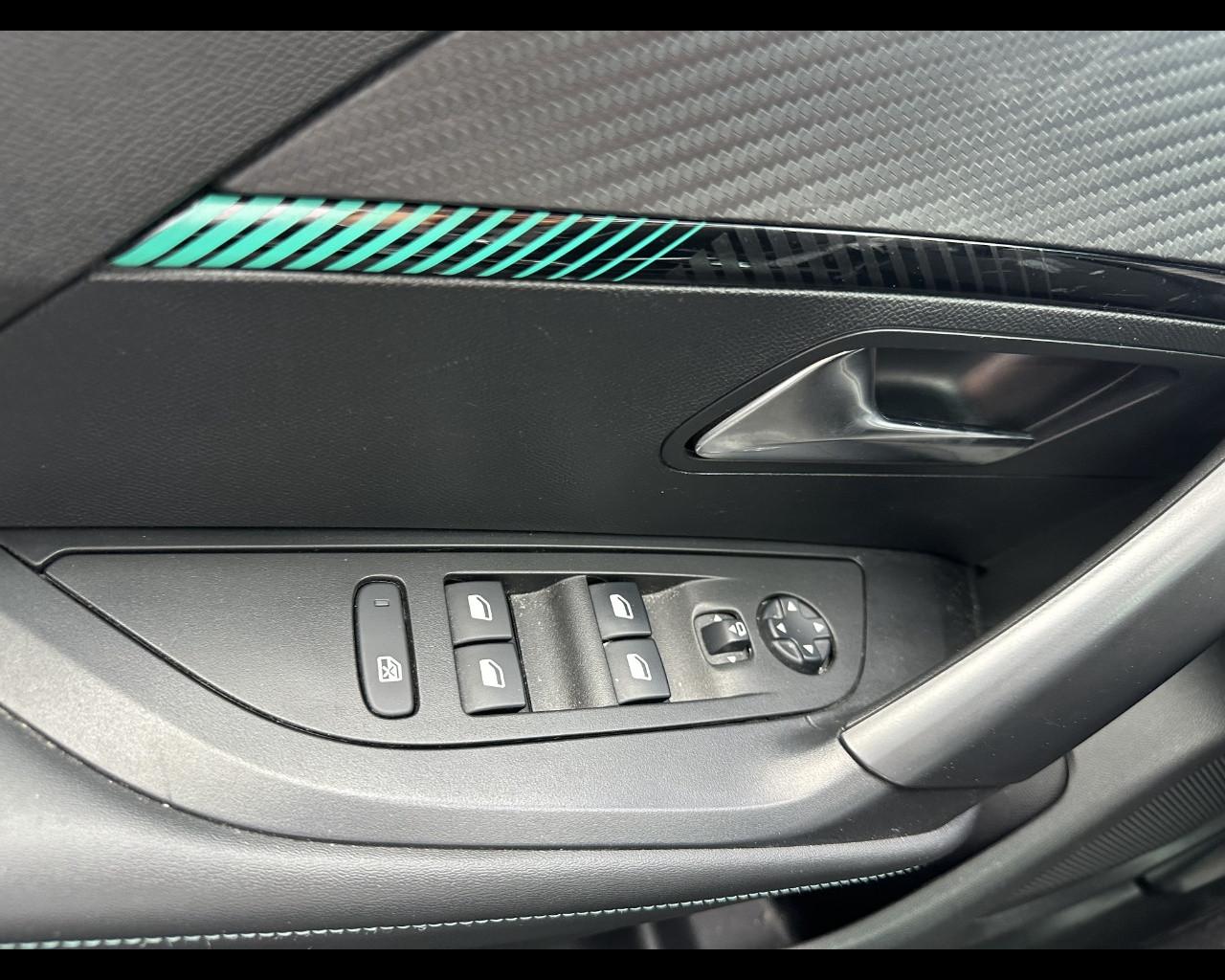 PEUGEOT 2008 2ª serie - 2008 PureTech 100 S&S Allure