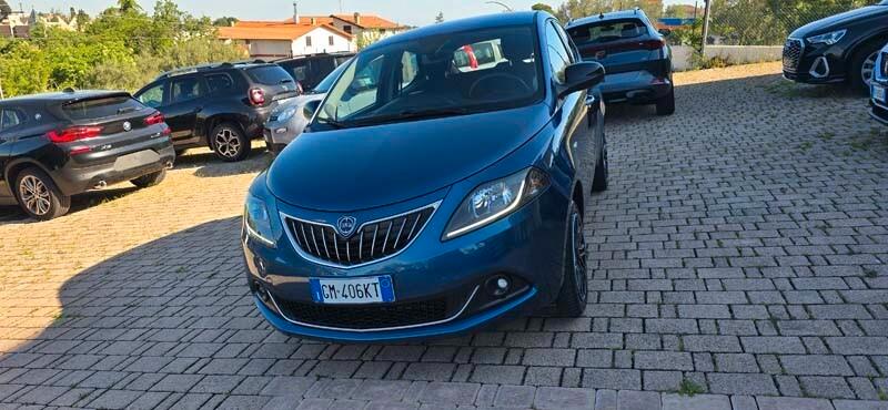 Lancia Ypsilon 1.0 70cv Hybrid GOLD