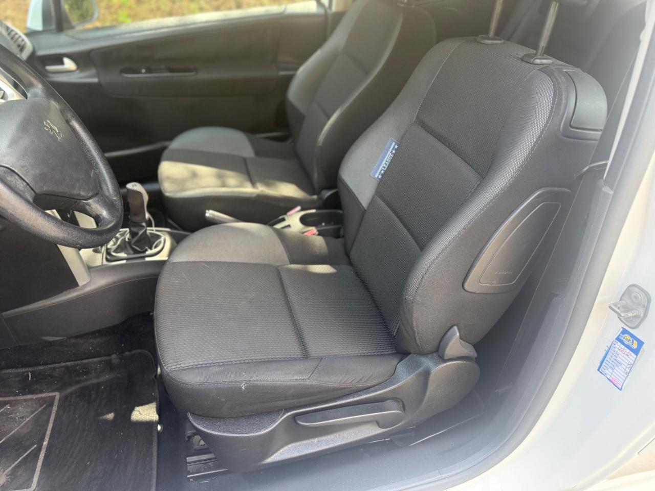 Peugeot 207 1.4 8V 75CV GPL