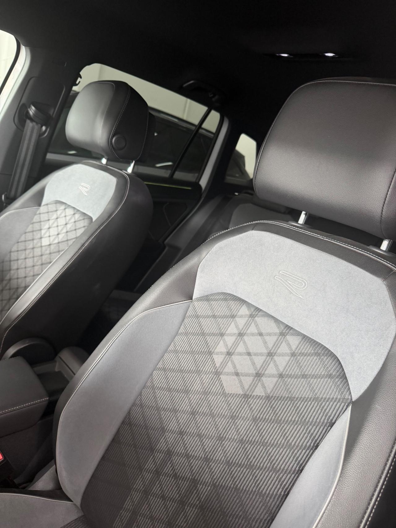 VW Tiguan 2.0 150 CV DSG R-Line FINANZIABILE