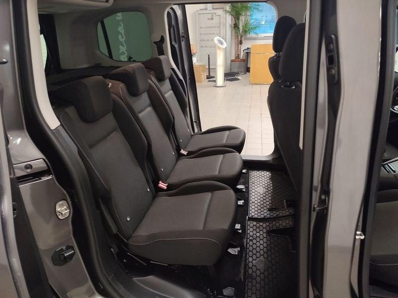 Toyota Proace City Verso 1.5D 130 CV S&S Short D A/T Luxury