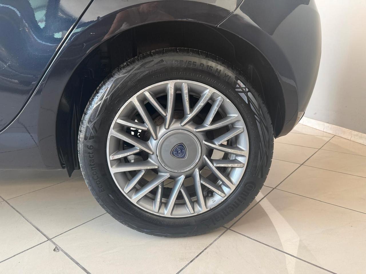 LANCIA YPSILON 1.2 BENZINA 50.000 KM 2012
