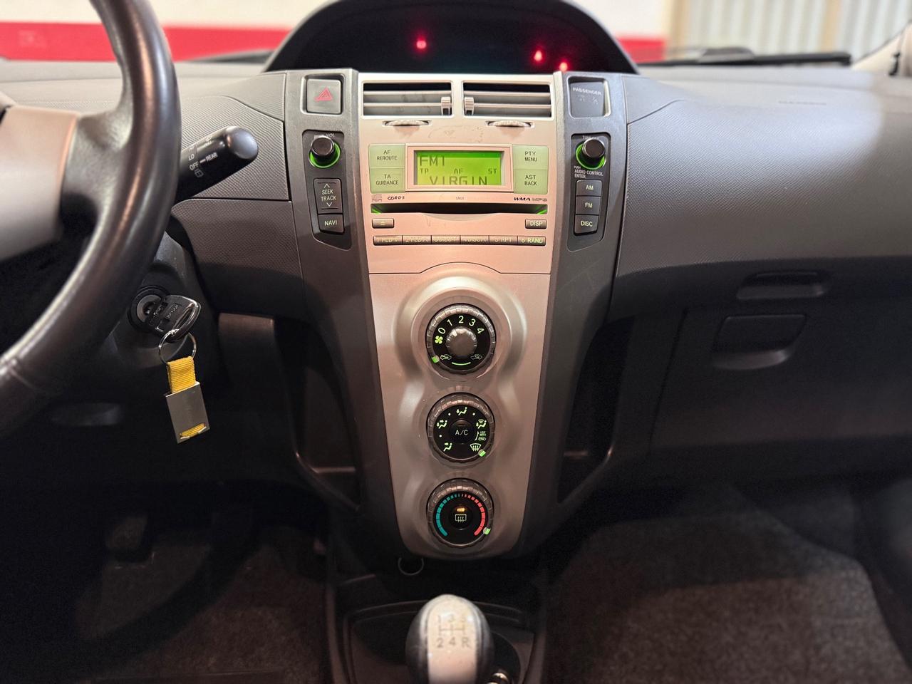 Toyota Yaris 1.0 3 porte