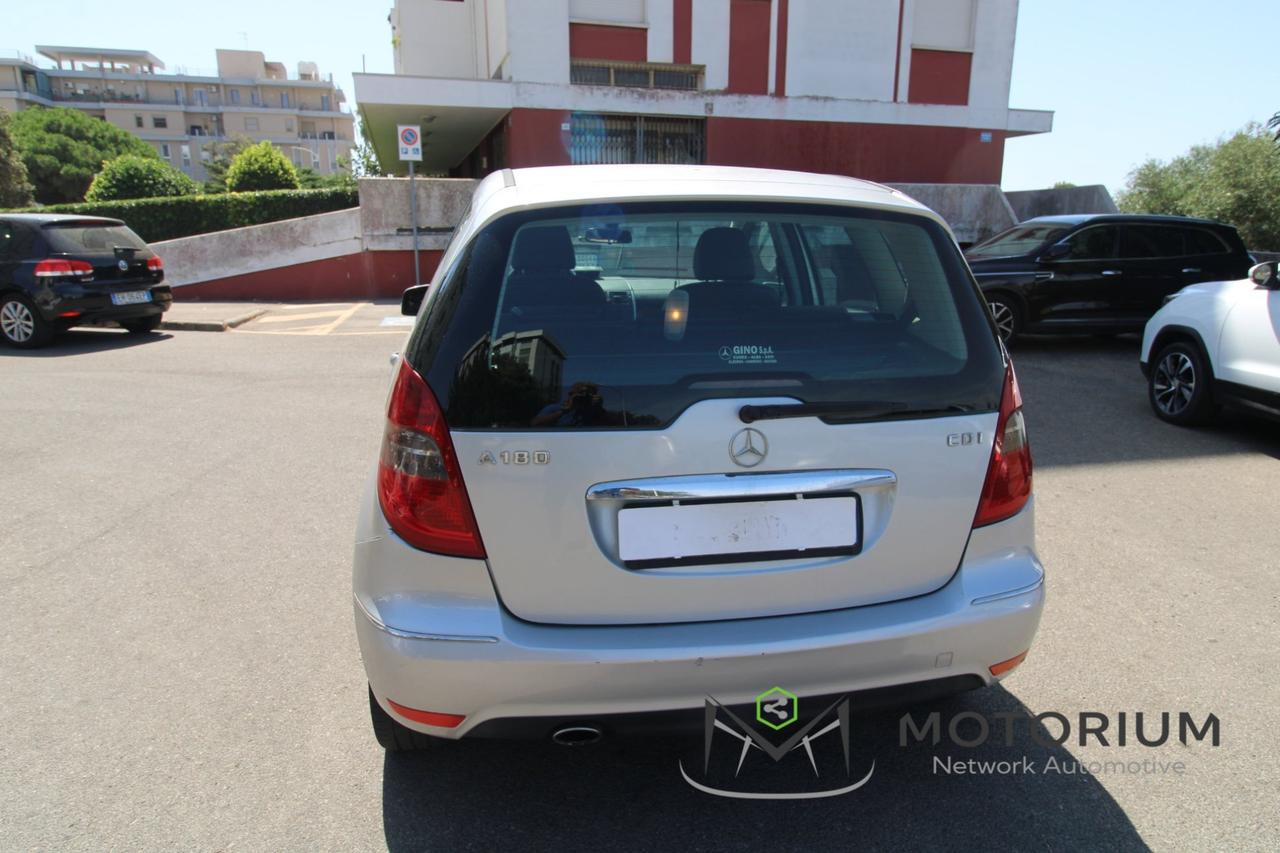 MERCEDES A 180 ELEGANCE