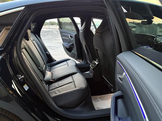 AUDI A6 TDI 150 kW S tronic quattro S line edition.