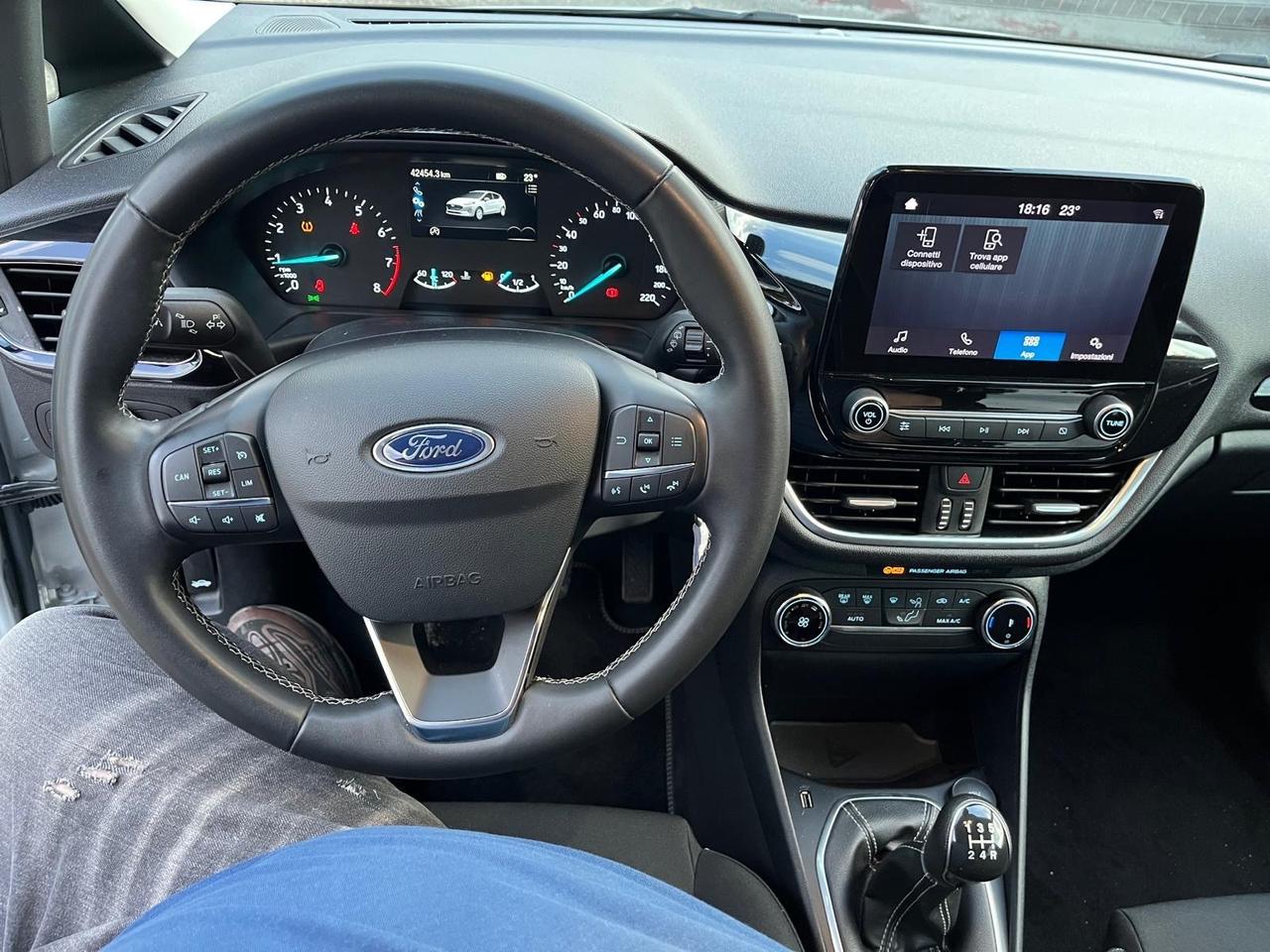 Ford fiesta 5P-1100 benz-km 42000-2023