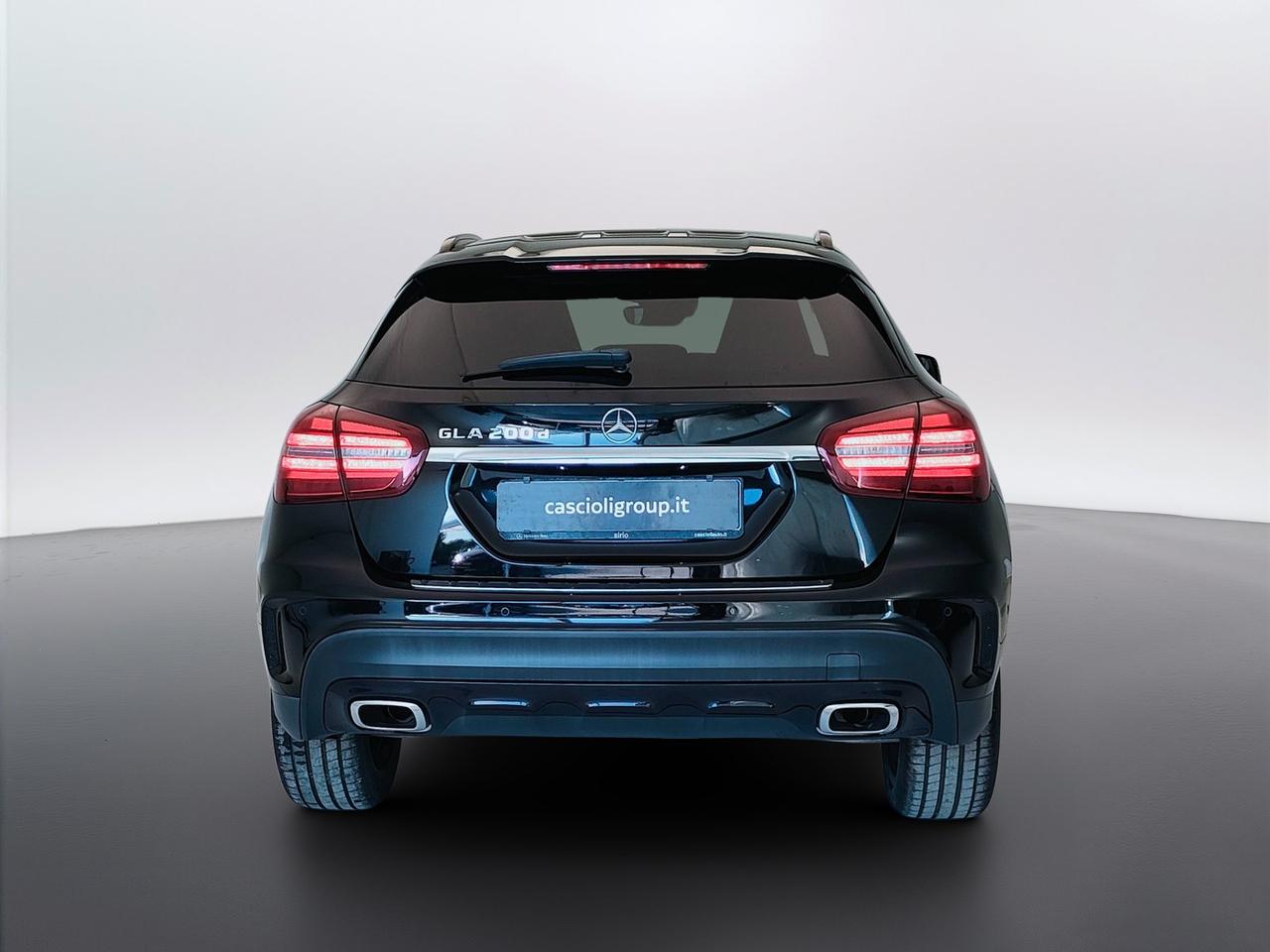 Mercedes-Benz GLA-X156 2017 - GLA 200 d Night Edition auto