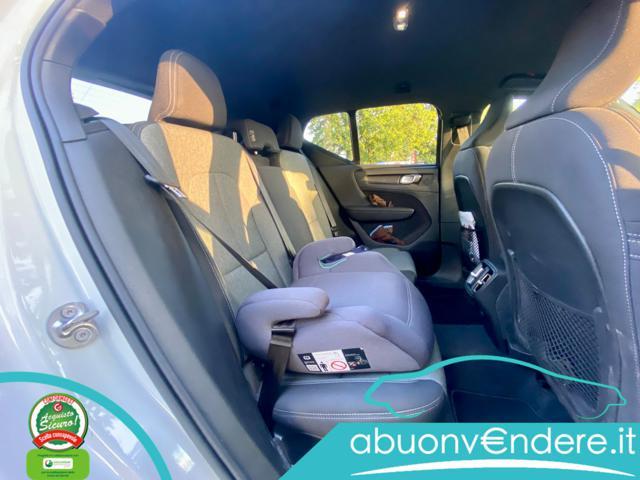 VOLVO XC40 B3 automatico Core