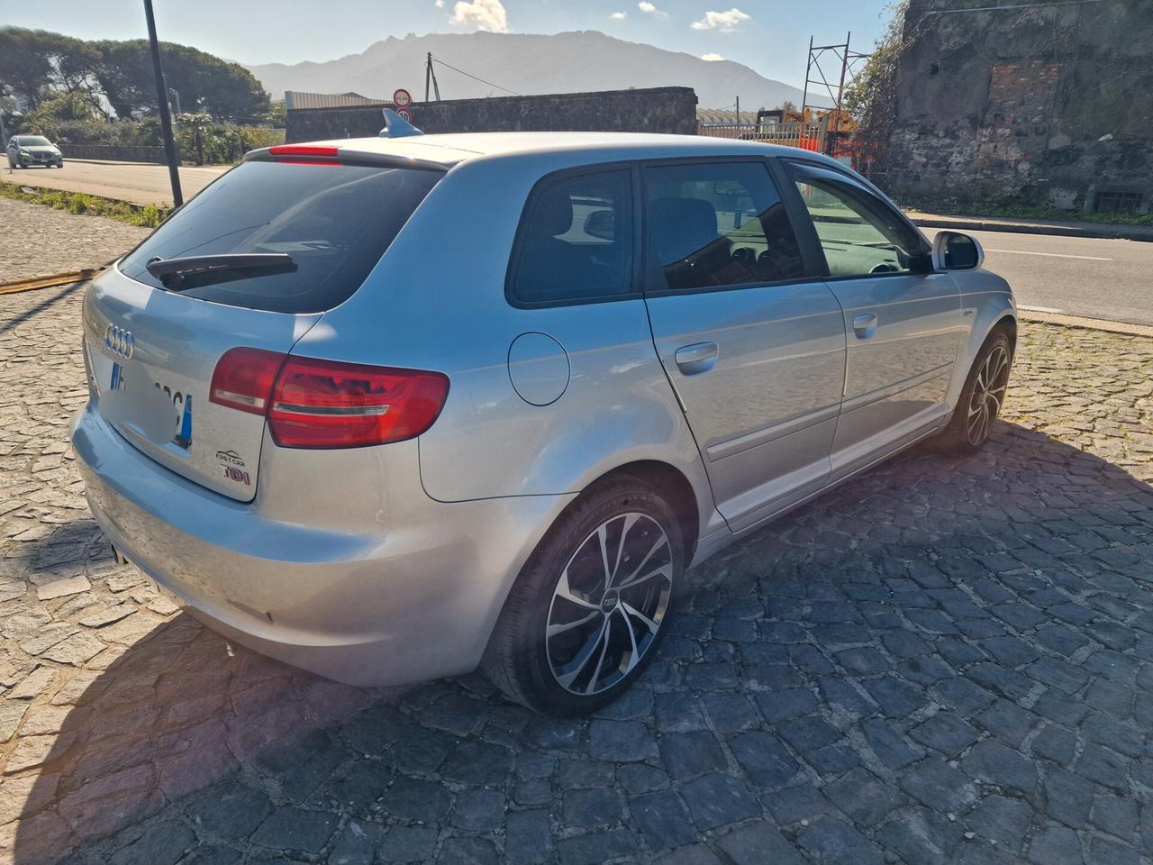 Audi A3 SPB 1.6 TDI 105 CV CR Ambition