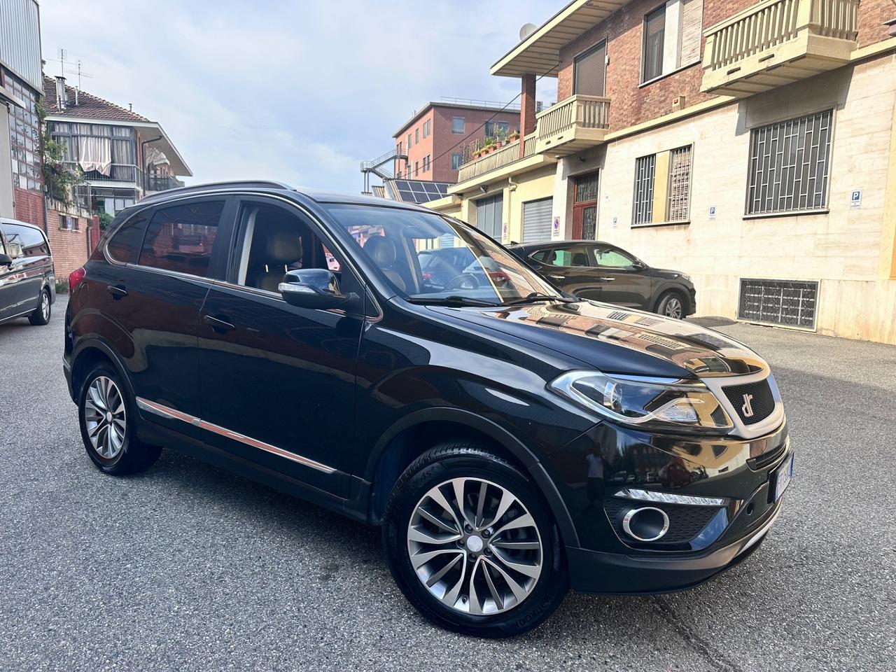 Dr DR6 Sport 1.5 Turbo Bi-Fuel GPL della casa euro 6