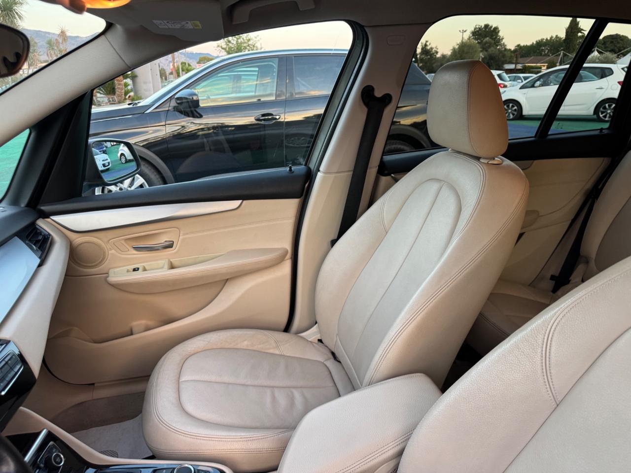 Bmw 2er gran Tourer 216d luxury 7 POSTI