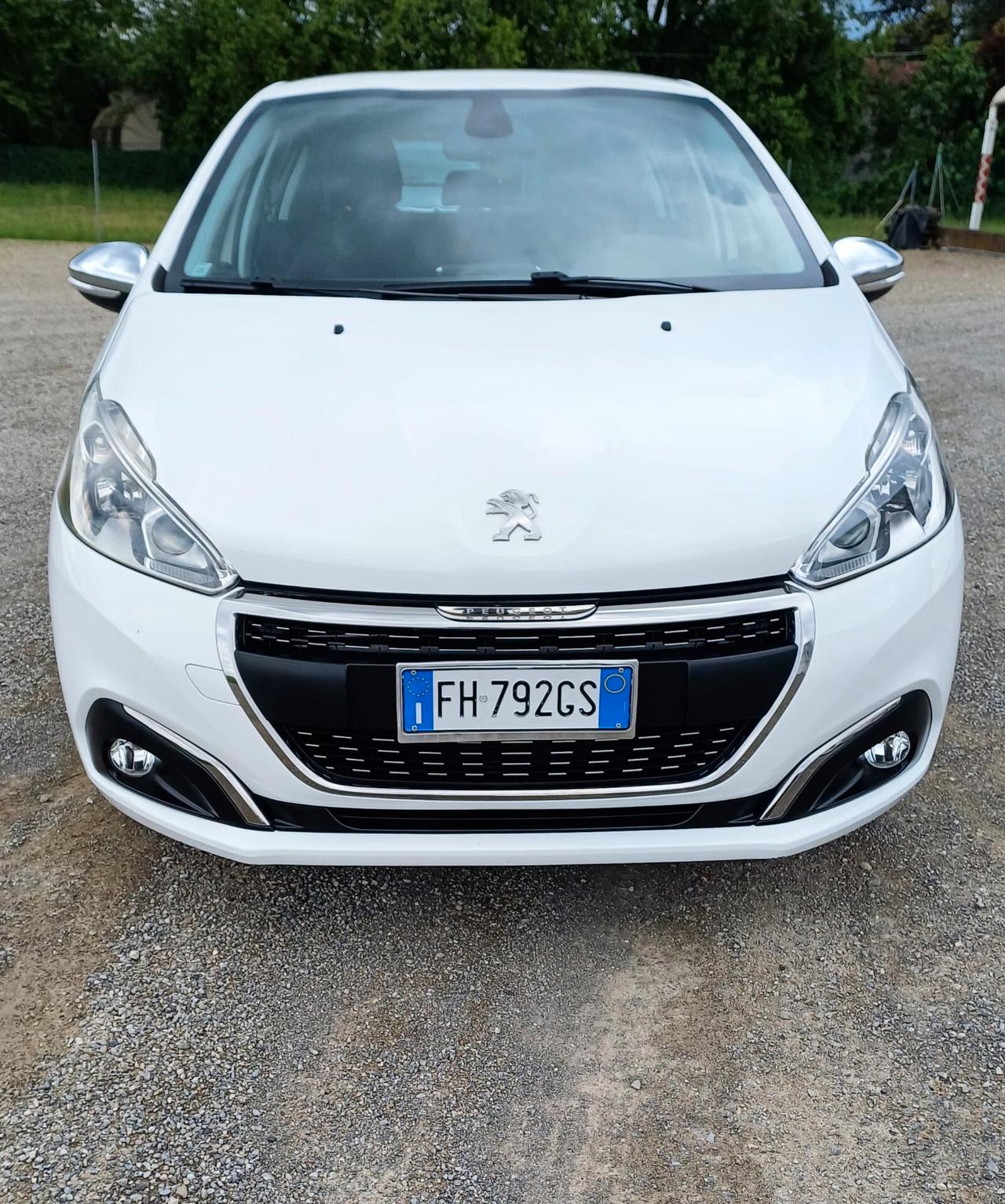 Peugeot 208 PureTech 82 5 porte Allure