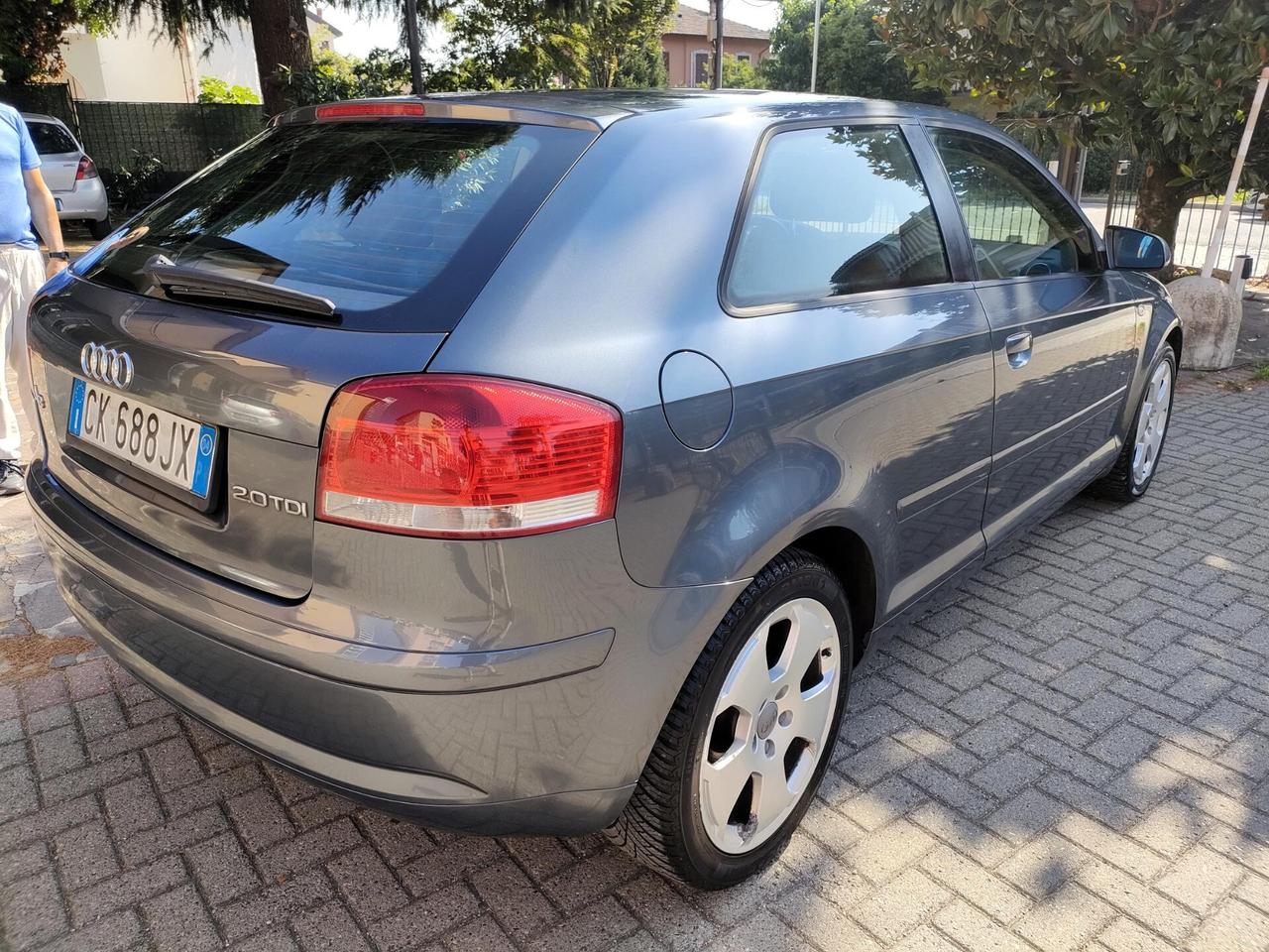 Audi A3 2.0 TDI 3p Ambiente
